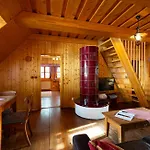 Pinius By Pieris Гостевой дом Прибылина