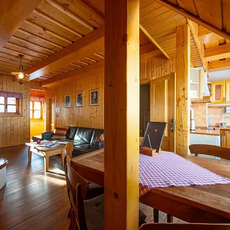 Pinius By Pieris Pribilina