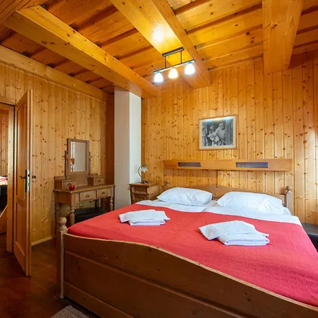 Pinius By Pieris Vendégház