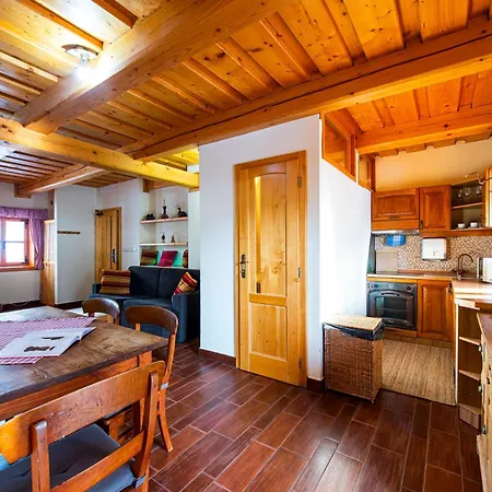 Pinius By Pieris Vendégház