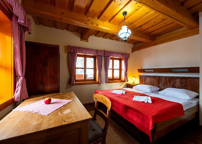 Guest house Pinius By Pieris 3*